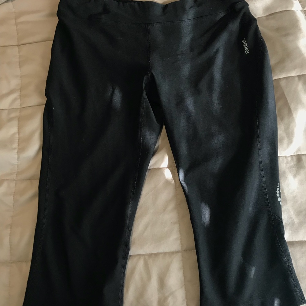 Reebok running crops